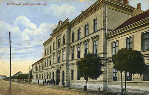 Baross laktanya A Baross laktanya egy régi képeslapon.